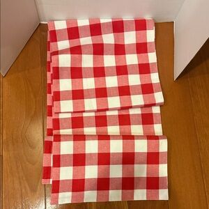 The Pioneer Woman charming Red and White Checkered Fabric table runner 14Wx90”L